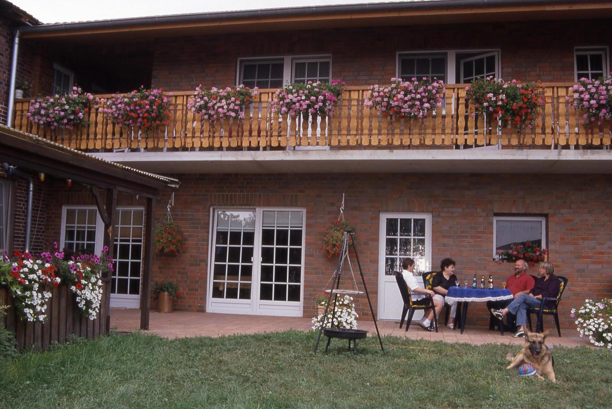Ferienhof Meyer Landhotel Petershagen Dış mekan fotoğraf